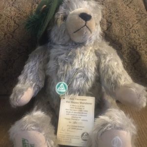 Max Hermann musical teddy bear the happy wanderer